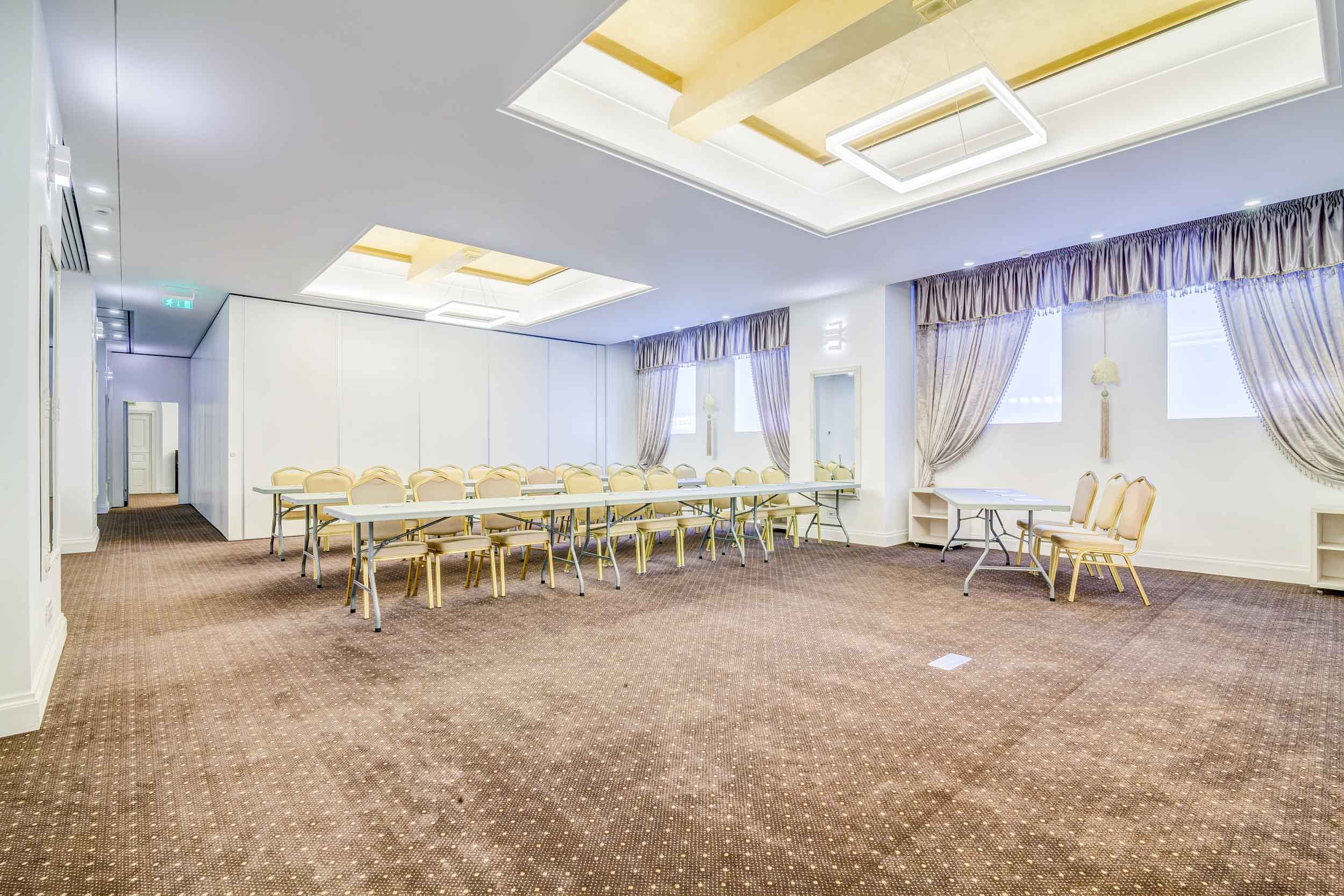 Salon Hotel Capitol