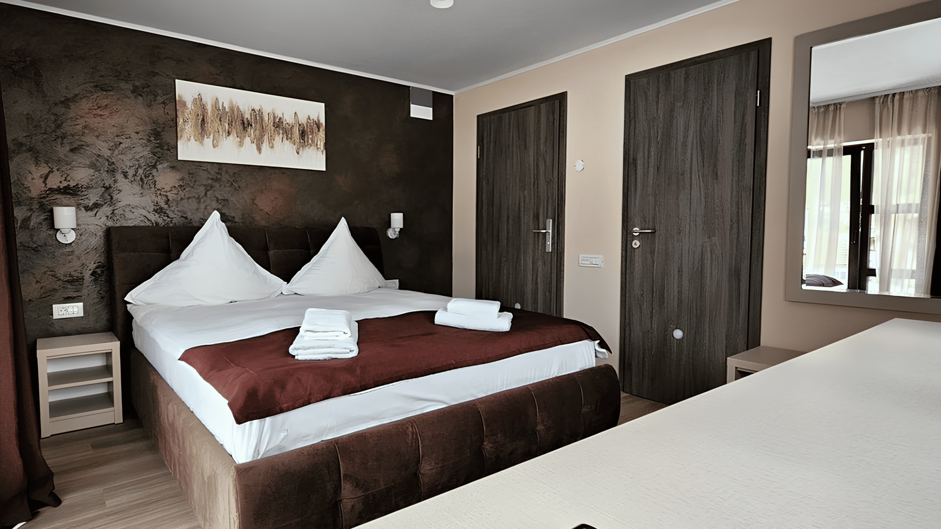 Room 5 - Superior Double Room