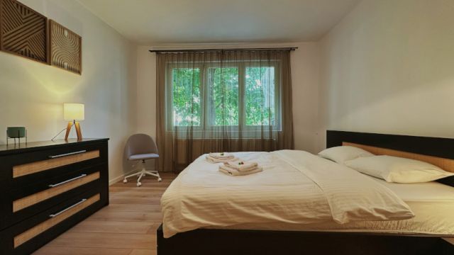 NEO Opt | Iulius Mall | central