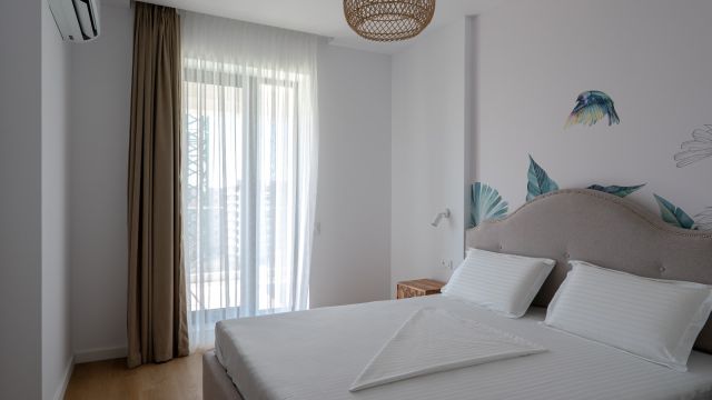 Emax Holiday Apartments- Axxis Nova