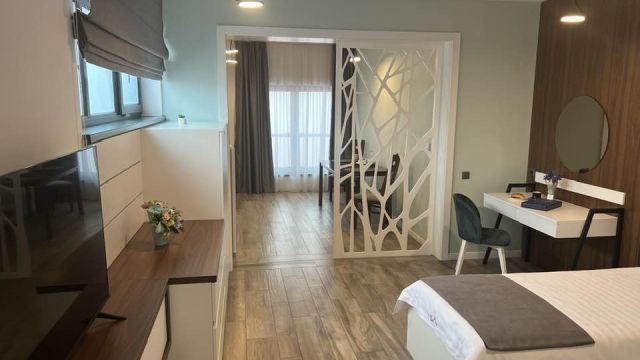 ResHome Apartments&Rooms