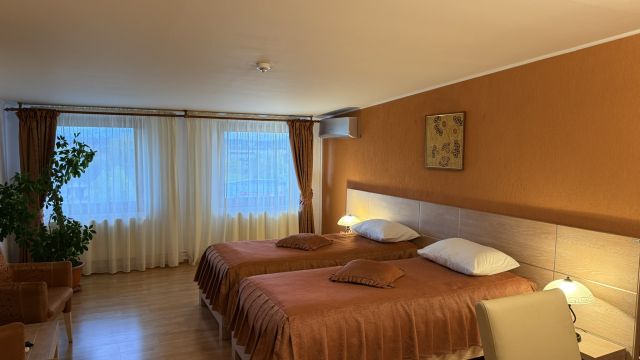 Hotel Valea Regilor