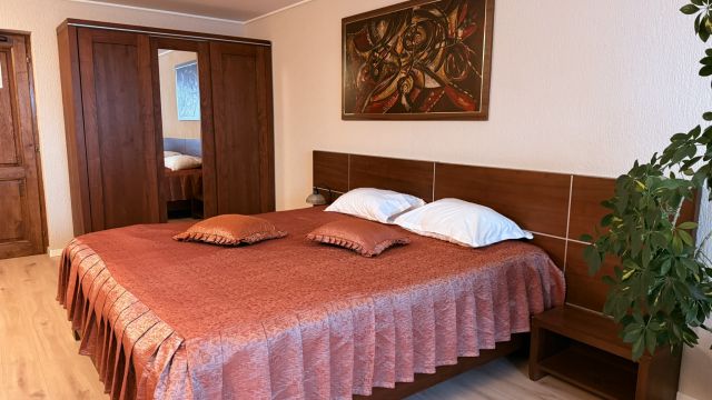 Hotel Valea Regilor