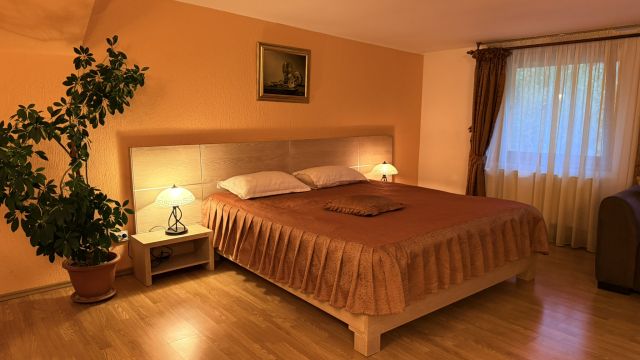 Hotel Valea Regilor