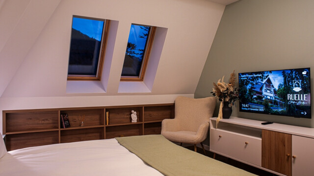 Ruelle Chateau Boutique