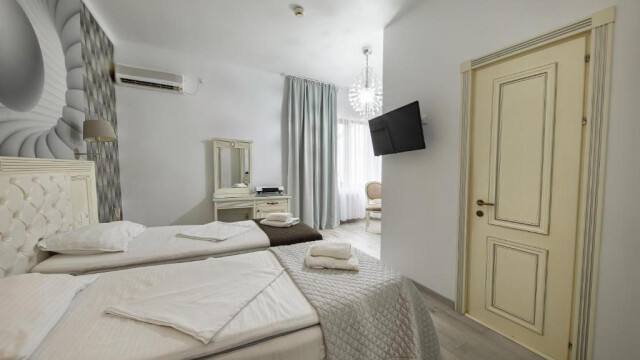 Carol Boutique  Vila Cornelia