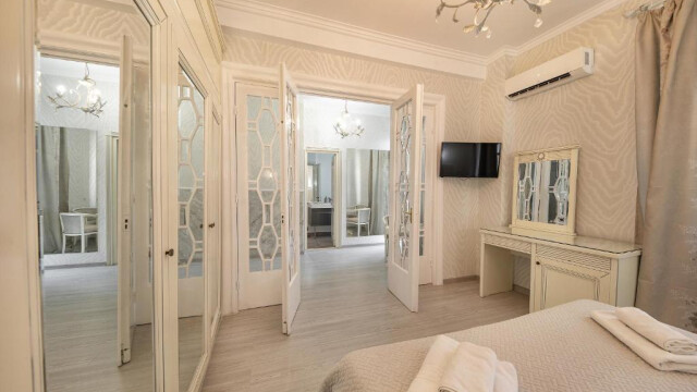 Carol Boutique  Vila Cornelia