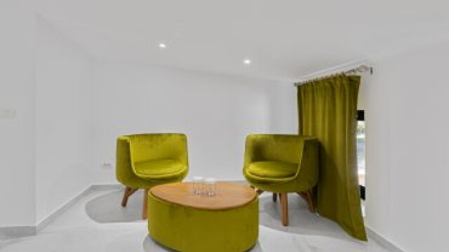 TRASYLVANIA  HOUSE