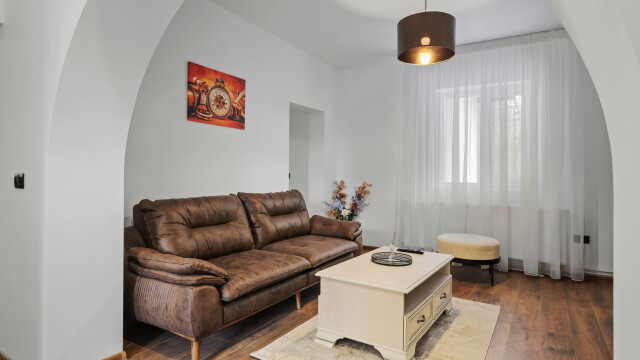SEVEN BOUTIQUE