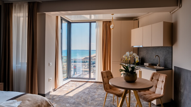 Noble Hotel By Building Stefan