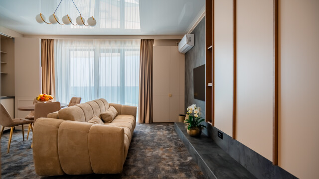 Noble Hotel By Building Stefan