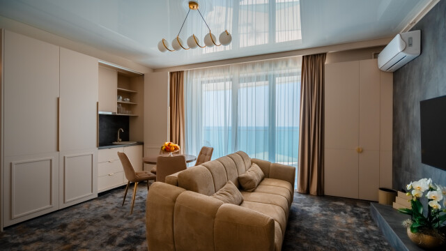 Noble Hotel By Building Stefan