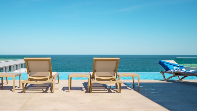 The Queen Infinity  Pool Beach n Spa Mamaia Nord