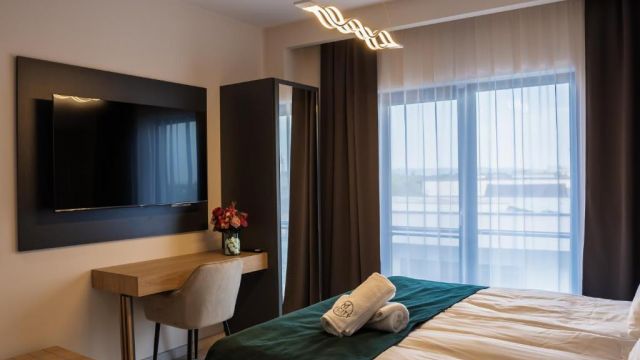 M City hotel