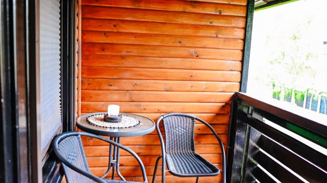 HILLDEN BOUTIQUE CAZARE SI RESTAURANT