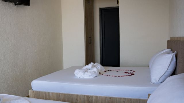 VRAJA MARI COSTINESTI